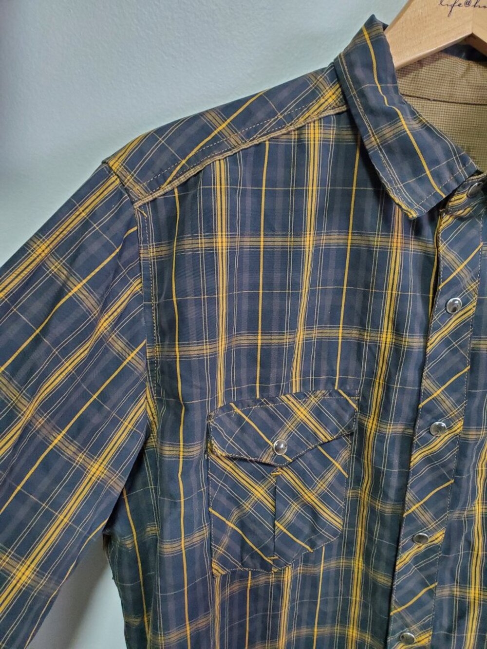 KUHL Eluxur Long Sleeve Pearl Snap Button Down Shirt Black Gold Men's Medium - Picture 6 of 16